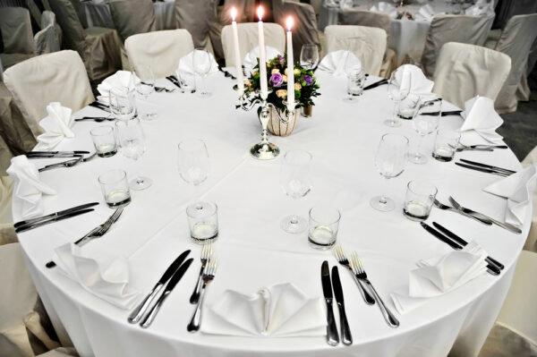 Valencia 100% Cotton White Plain Satin Round Table Cover - Image 4