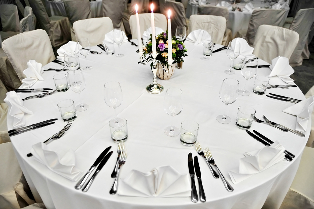 Valencia 100% Cotton White Plain Satin Round Table Cover - Image 2