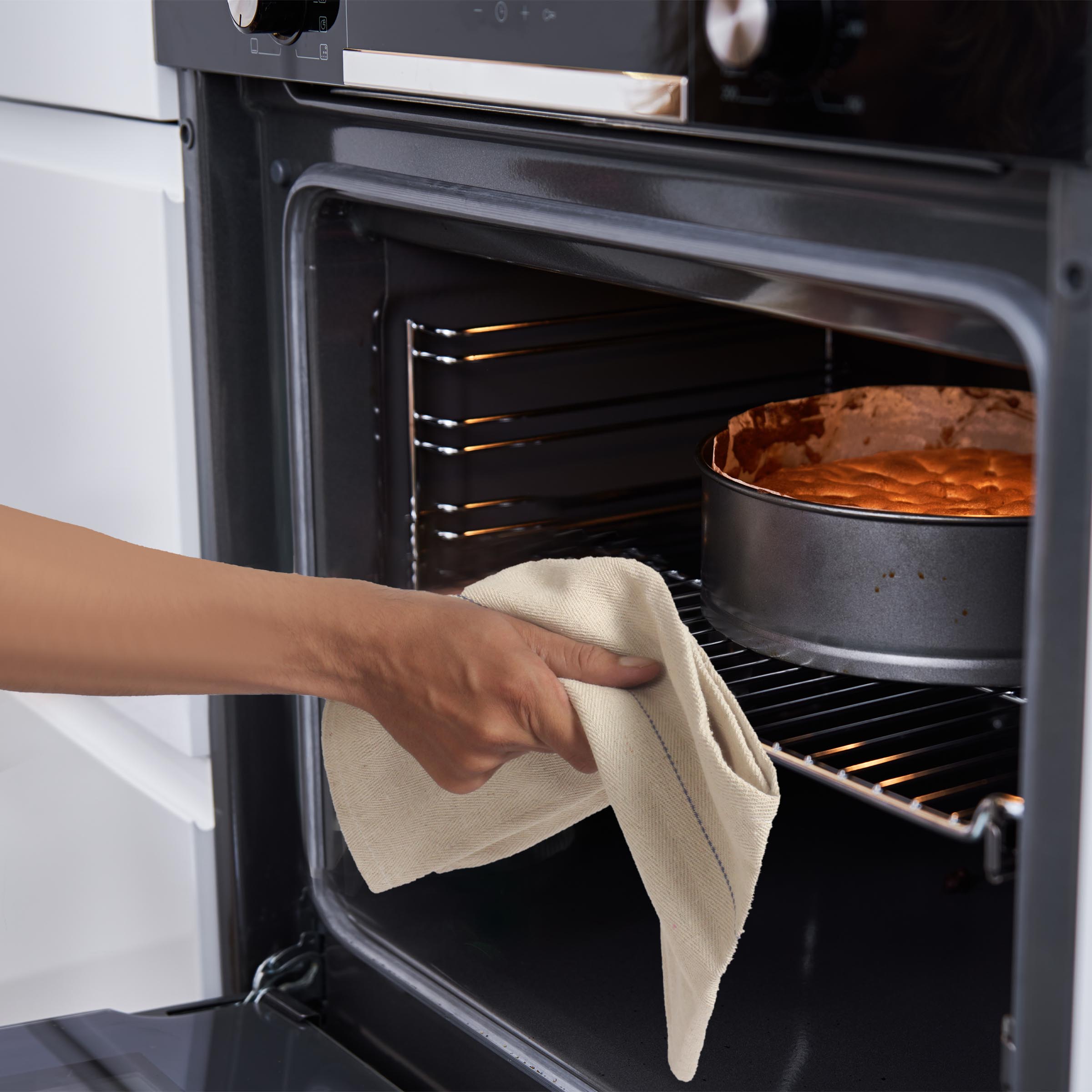 Heavy duty, Heat Resistant Cotton Oven Cloth - Image 2